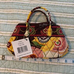 Vera Bradley Caitlyn bag in Buttercup NWT